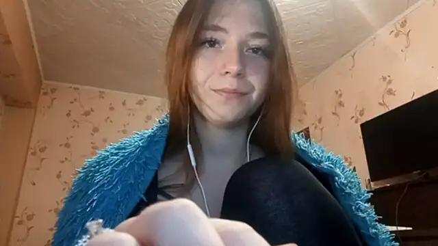 Snapshot of Sophiecuttie chatting on September 2025 03:23:02 PM Sophiecuttie online show from September 2025 03:23:02 PM