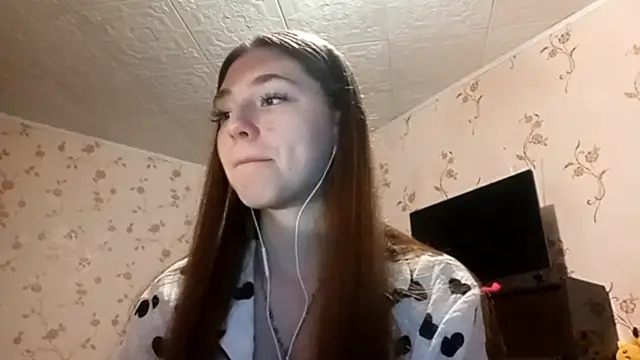 Snapshot of Sophiecuttie chatting on September 2025 01:35:01 PM Sophiecuttie online show from September 2025 01:35:01 PM