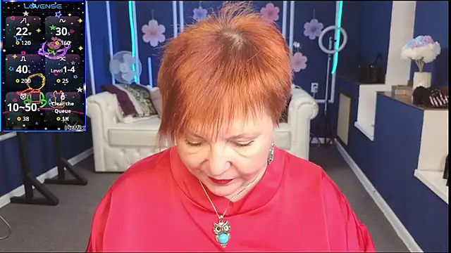 Kira Kenett online show from October 2025 06:19:01 AM