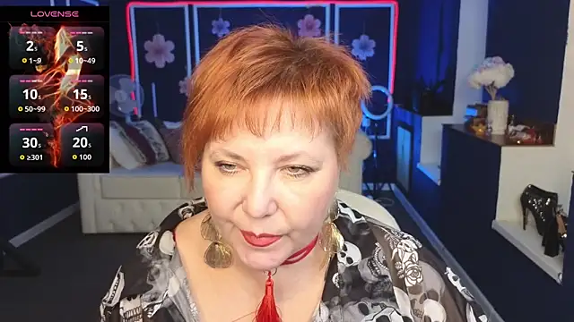 Kira Kenett online show from October 2025 11:32:02 AM