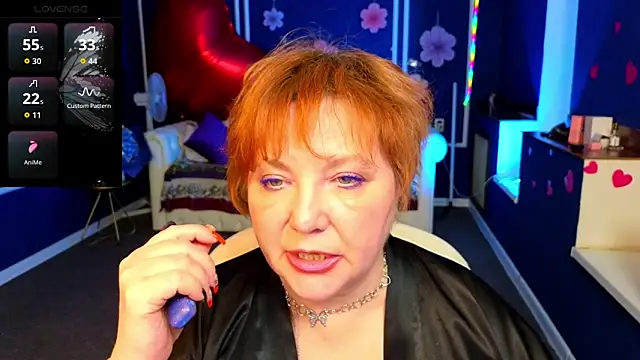 Kira Kenett online show from April 2026 03:53:01 PM