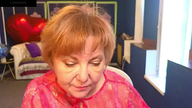 Snapshot of Kira_Kenett chatting on June 2026 05:35:02 AM Kira Kenett online show from June 2026 05:35:02 AM