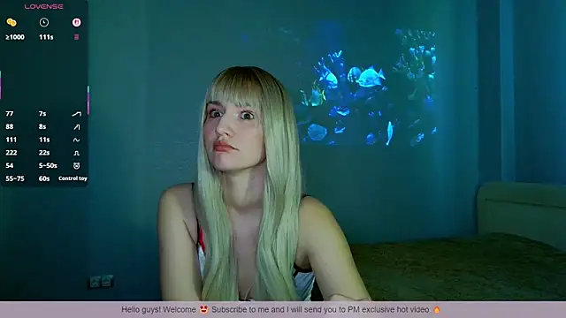 LunaXLoverx online show from September 2025 02:28:02 PM