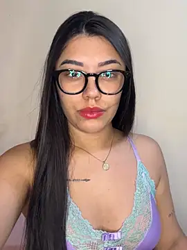 Alexa69xx online show from October 2025 10:00:02 PM