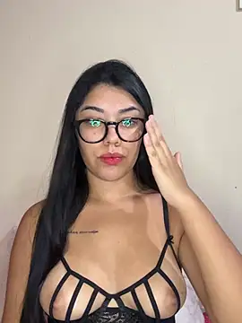 Alexa69xx online show from April 2026 08:43:01 PM