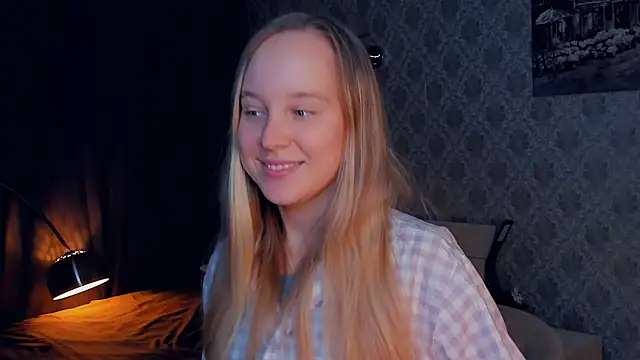 SoonMoor online show from October 2025 05:32:02 PM