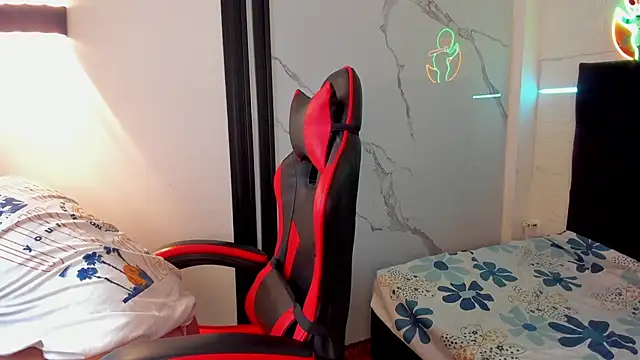 Snapshot of LolaXXXperience chatting on September 2025 11:13:02 AM LolaXXXperience online show from September 2025 11:13:02 AM