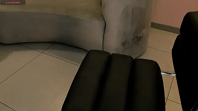 BrendaKoleman  online show from October 2025 04:46:01 AM