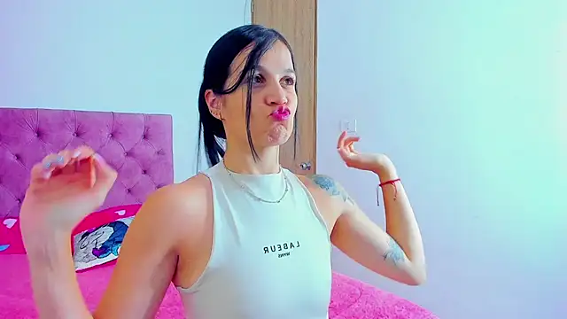 Marahanson online show from November 2025 07:46:02 PM