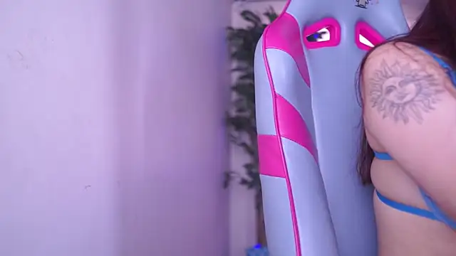 Rebecah 1 online show from April 2026 02:55:02 PM