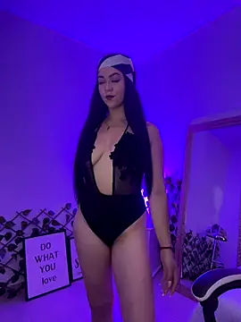 Mariana Montes online show from October 2025 07:47:02 PM