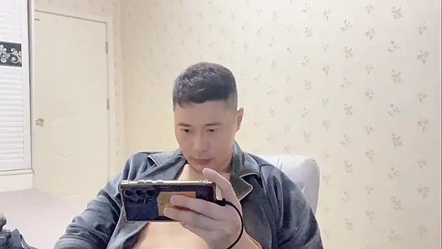 Snapshot of Buryerry-B chatting on November 2025 11:16:02 AM Buryerry-B online show from November 2025 11:16:02 AM