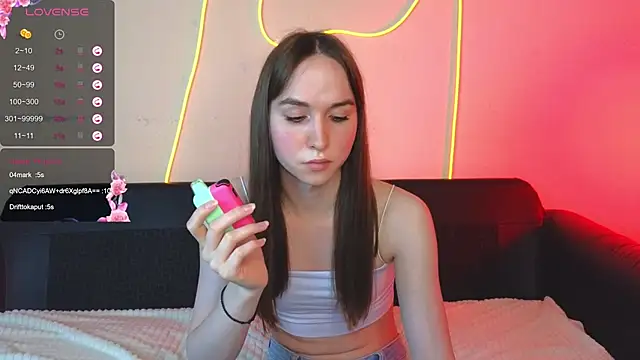 Angeel Kate online show from September 2025 05:02:02 PM