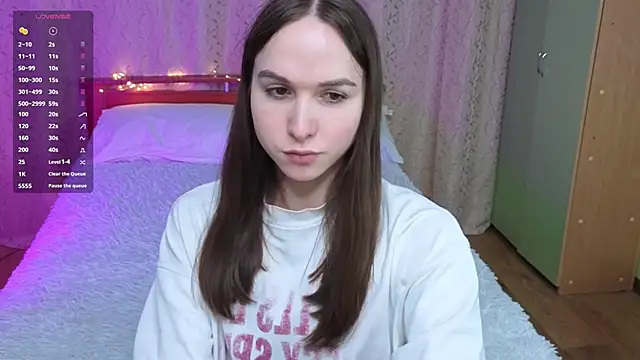 Angeel Kate online show from April 2026 08:00:02 PM