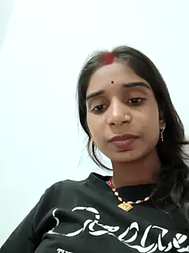 Hot-Soniya2 online show from October 2025 02:24:01 PM