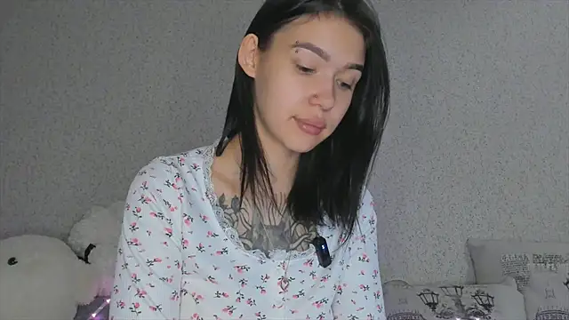 ArianaWalker77 online show from September 2025 03:23:02 AM