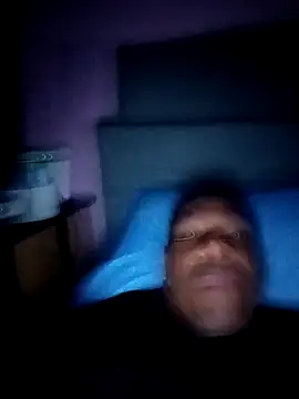 estrogeni online show from April 2026 07:40:02 PM