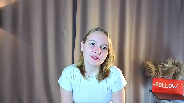 Snapshot of VinnieSerrano chatting on September 2025 02:06:02 PM VinnieSerrano online show from September 2025 02:06:02 PM