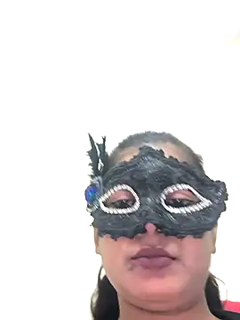 Family02 online show from December 2025 06:32:01 AM