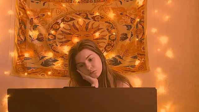 AliceCUNTach online show from April 2026 05:05:01 AM