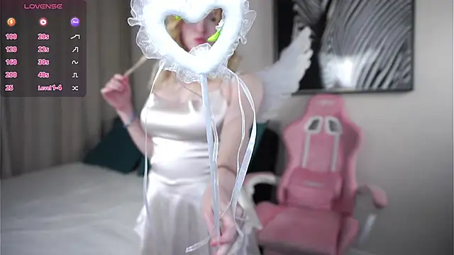 Snapshot of ShontaWasilko chatting on October 2025 06:09:01 PM ShontaWasilko online show from October 2025 06:09:01 PM