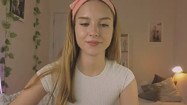 Vegas V online show from September 2025 02:43:02 PM