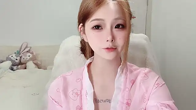 xiaoyugan-99 online show from October 2025 01:53:02 PM