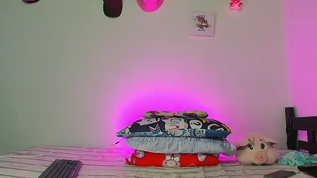 Snapshot of lustlunna chatting on October 2025 02:12:02 AM lustlunna online show from October 2025 02:12:02 AM