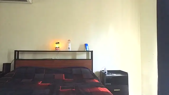 Snapshot of aussiepeaches chatting on October 2025 12:55:02 AM aussiepeaches online show from October 2025 12:55:02 AM