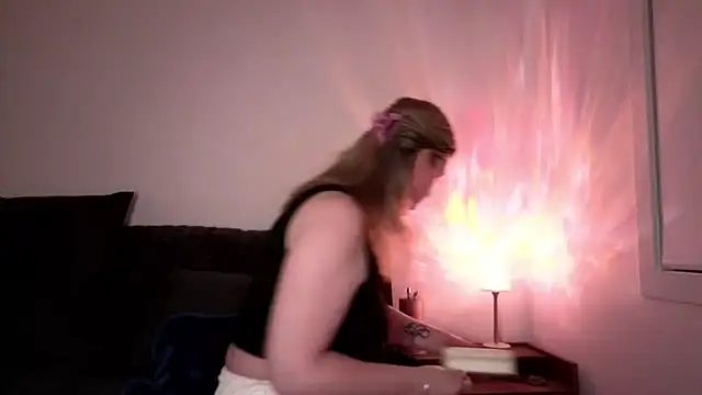 aussiepeaches online show from April 2026 11:53:02 AM