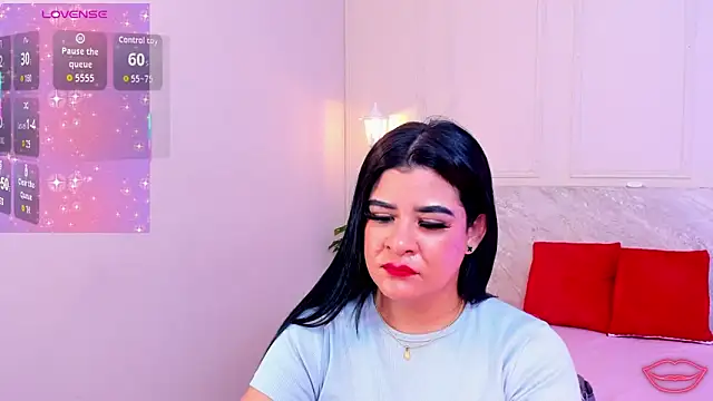 Snapshot of TianaGlow26 chatting on October 2025 07:36:02 PM TianaGlow26 online show from October 2025 07:36:02 PM