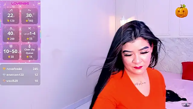 Snapshot of TianaGlow26 chatting on October 2025 07:26:02 PM TianaGlow26 online show from October 2025 07:26:02 PM