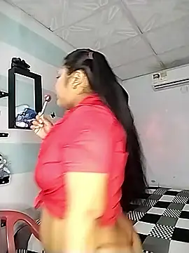 Angelly ricura online show from October 2025 02:24:01 PM