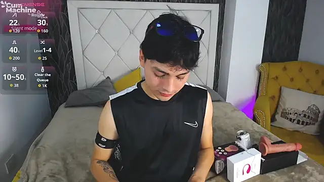 Snapshot of SamuFOXXX chatting on September 2025 08:42:01 PM SamuFOXXX online show from September 2025 08:42:01 PM