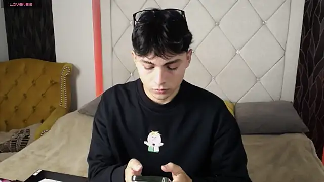 Snapshot of SamuFOXXX chatting on September 2025 08:01:02 PM SamuFOXXX online show from September 2025 08:01:02 PM