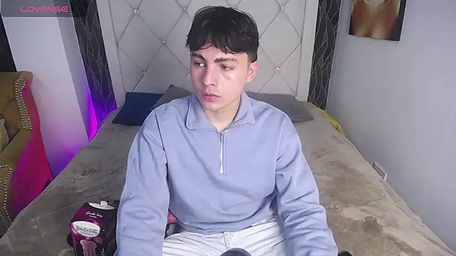 Snapshot of SamuFOXXX chatting on October 2025 08:16:02 PM SamuFOXXX online show from October 2025 08:16:02 PM