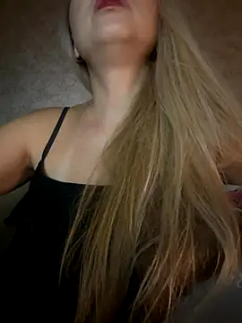 Nikihot   online show from September 2025 10:44:01 PM