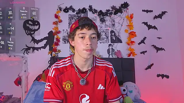 Otter Star online show from October 2025 04:32:02 AM