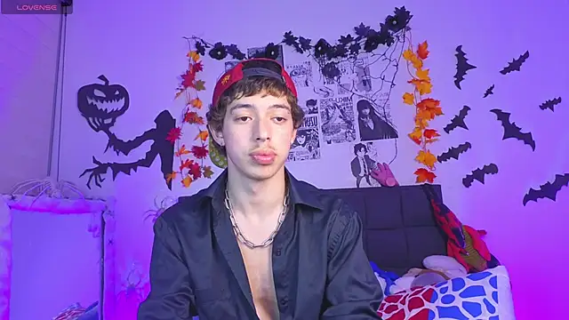 Otter Star online show from October 2025 04:01:02 AM