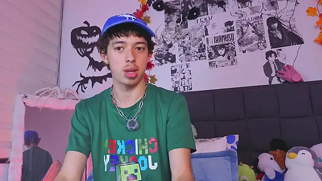 Otter Star online show from October 2025 02:45:02 AM