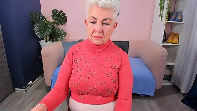 HotandMature online show from November 2025 09:00:02 AM