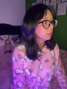 Snapshot of Valen-Foxx chatting on September 2025 04:23:01 AM Valen-Foxx online show from September 2025 04:23:01 AM