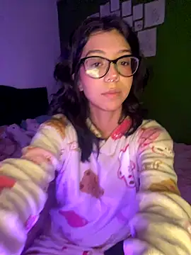 Valen-Foxx online show from October 2025 05:17:02 AM