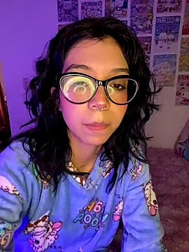 Valen-Foxx online show from October 2025 07:31:02 PM