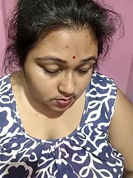 hotbhabhi011 online show from April 2026 05:28:01 PM