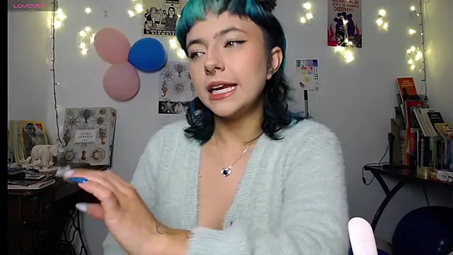 AlmaNanax online show from December 2025 01:11:01 AM