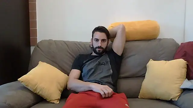 Amicisegreti online show from November 2025 06:35:02 AM