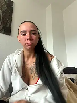 YoungZoee online show from September 2025 10:39:01 AM