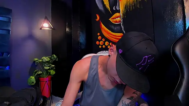 Justin Lakee online show from September 2025 11:10:02 PM