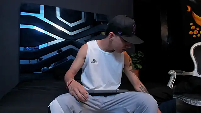 Justin Lakee online show from October 2025 11:16:01 PM